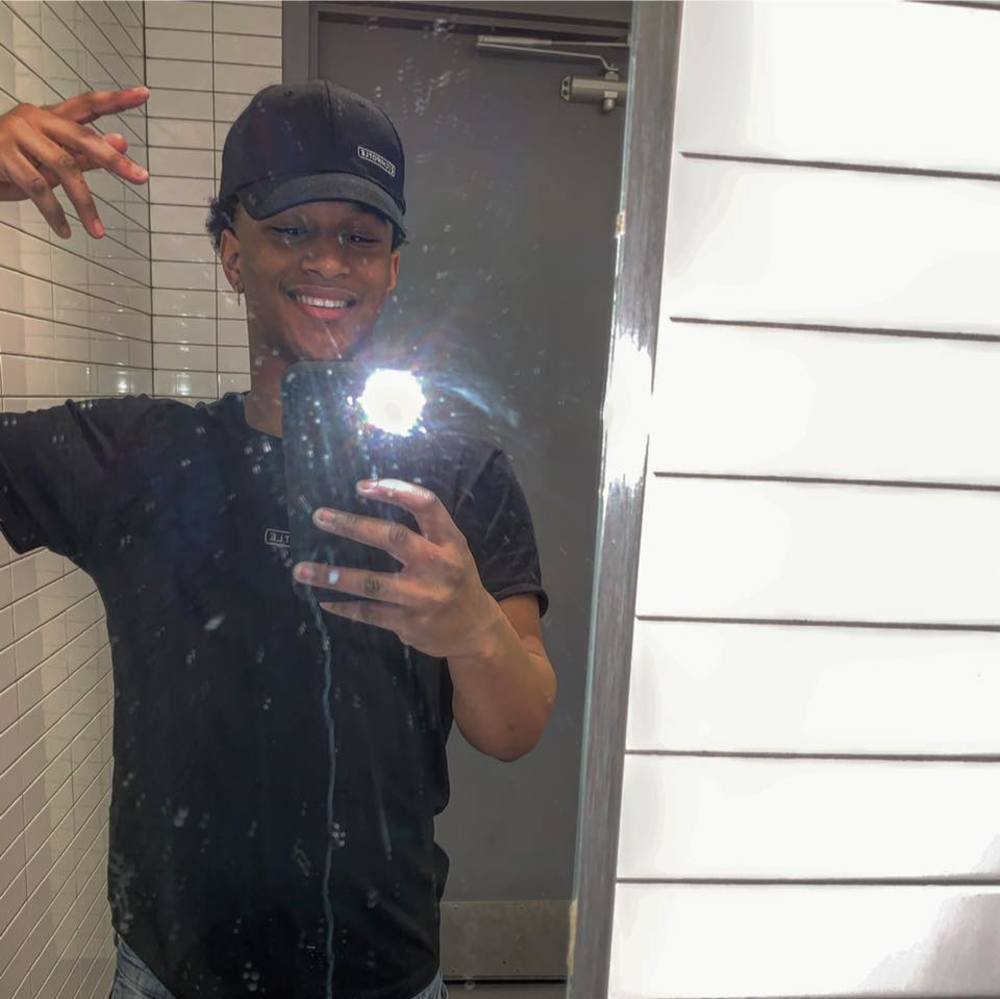 Meet your Posher, Jakhi